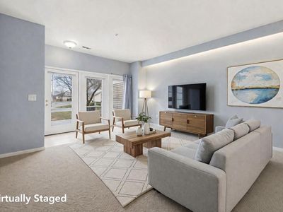 2424 Fox River Pkwy #K