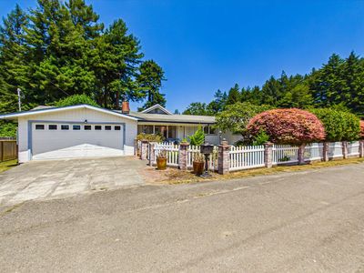 2105 Hurst Rd