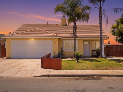 1015 Eagle Dr