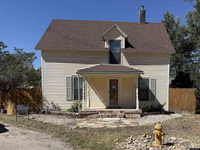 Property at 201 W Hugus Ave, Saratoga, WY