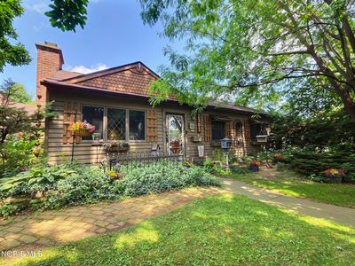 Property at 2303 Bahiamar Rd, Toledo, OH