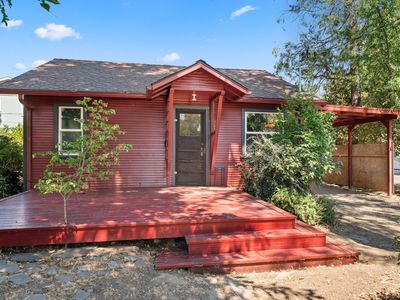105 Maple St