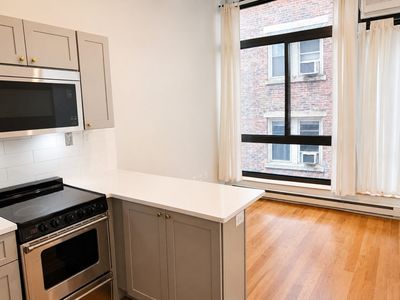 12 Stoneholm St APT 307