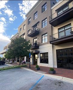 9 E Main St UNIT 303