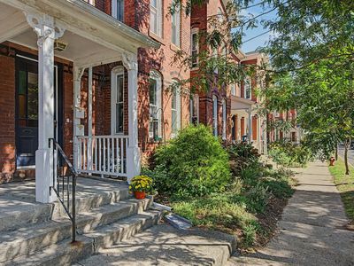 10 Graves Ave #A