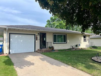 Property at 1106 N Garfield Ave, Dell Rapids, SD