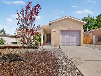 10209 Mesa Arriba Ave NE