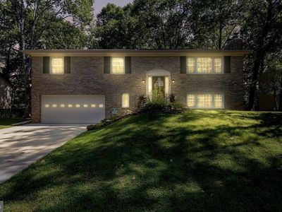 16040 Fairway Dr