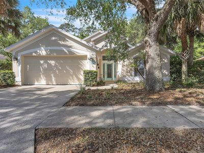 32 Shinnecock Dr