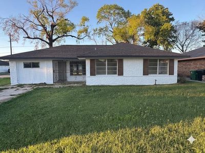 9001 Chatwood Dr