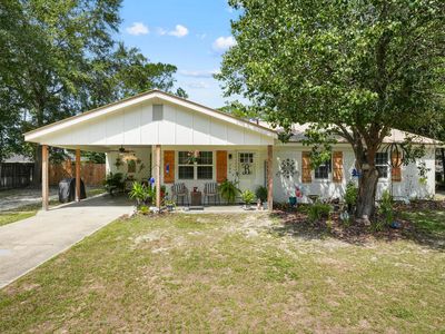 Property at 706 Oak Villa Dr, Jesup, GA