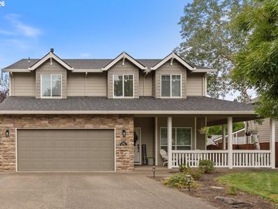 3121 N Knoll Dr