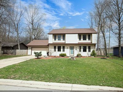 720 Indianwood Ct