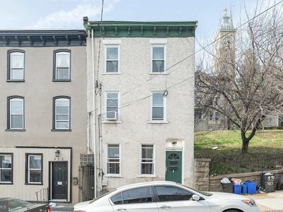 230 Hermitage St