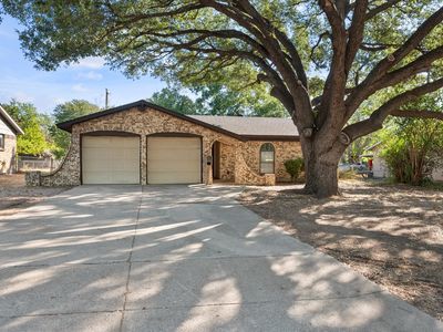 316 NW Summercrest Blvd