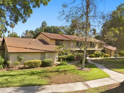 2749 Tropicana Dr