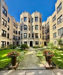 7074 N Wolcott Ave #1