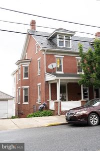 511 W Broadway