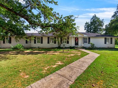 1505 Doris Dr