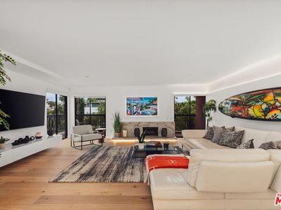 1133 5th St APT 204
