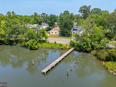 2033 Shore Dr