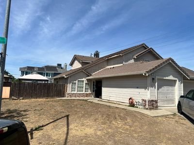 737 Redfield Ave