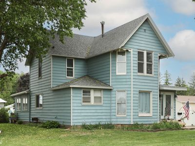 712 W Main St