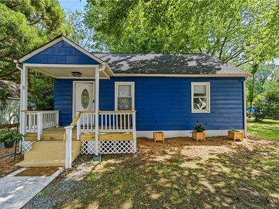 8 McDonald Rd