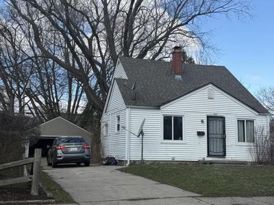 5909 North 38th STREET
