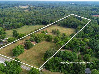 9502 Hurdle Mills Rd