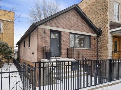 642 W 35th St