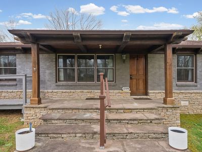549 Swan Ave