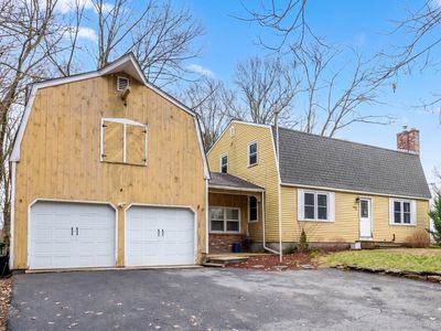 Property at 27 Newcomb Rd, Westminster, MA