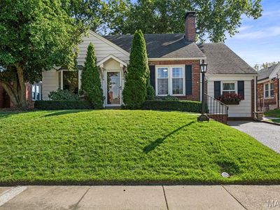 8528 Douglas Ct