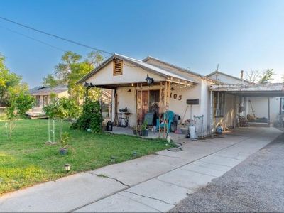 1105 S Doris Ave