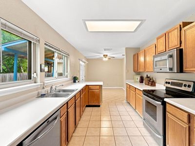 8107 Sunshine Trail