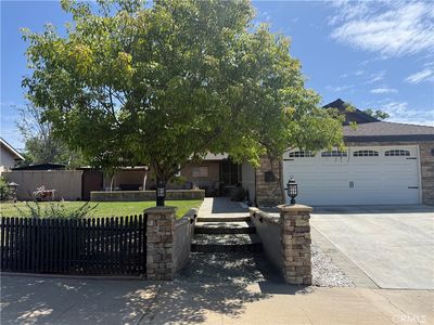 840 E Glendora Ave