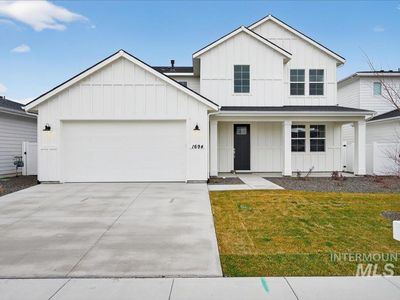 838 W Bay