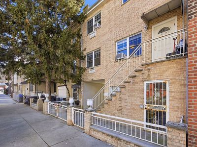 2319 32nd St #2