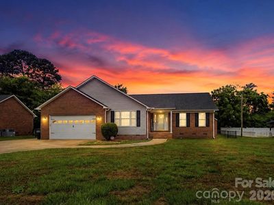 348 Palmer Cir