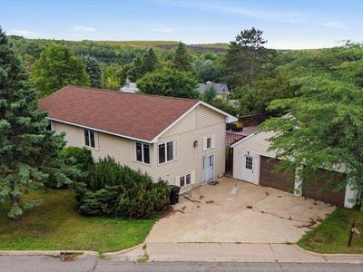 35 Vermillion Dr