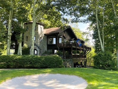 101 Castle Hill Lane