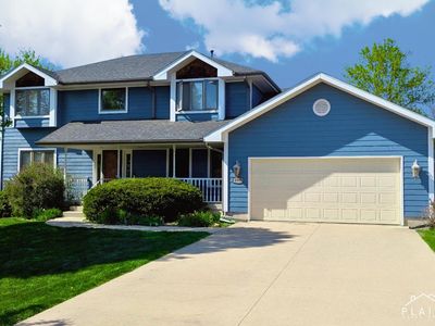 4909 Singing Hills Blvd