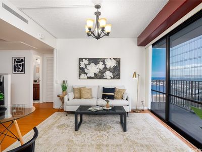 225 Queen St APT 22E