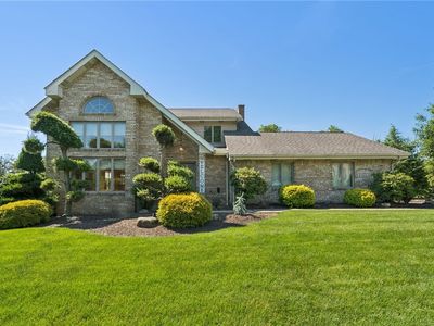53 Hobbitt Ln