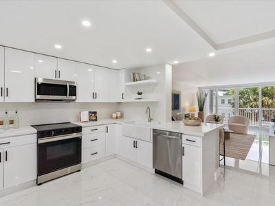 2200 NE 33rd Avenue #2J