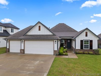 19049 Ridge Ln