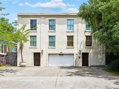 1233 Esplanade Ave APT 17