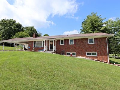 4244 Reedy Creek Rd