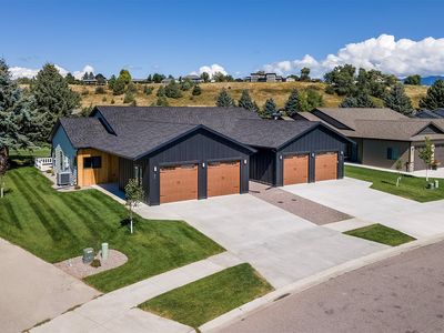 190 Palmer Dr